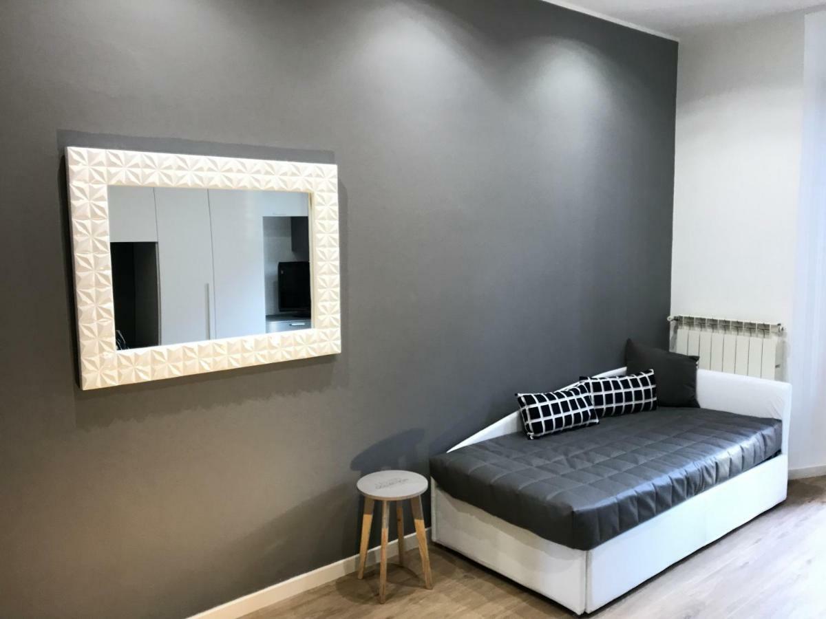 P&D Apartments Navigli - Porta Genova Milan Bagian luar foto